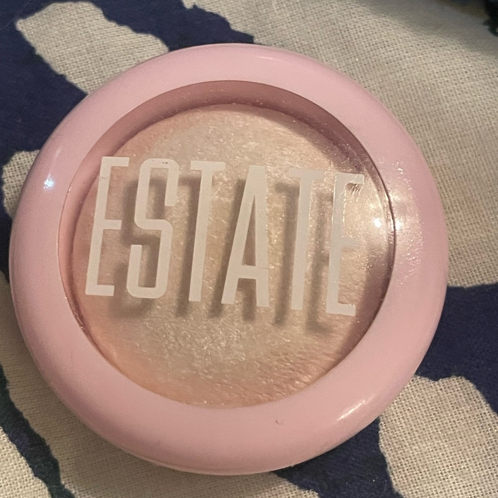Makeup Bundle - Picture 3 of 13